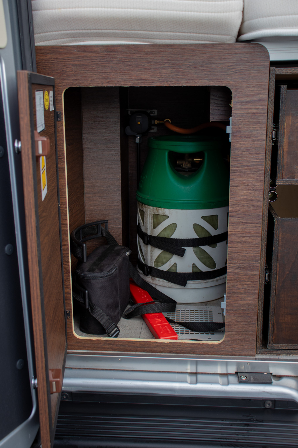 Karmann Davis 590 Skyroof foto: 37