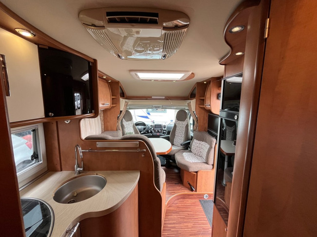 Carthago C-tourer T150 2x Ac Queensbed 150 Pk Zonnepaneel CarPlay Luchtv. foto: 1