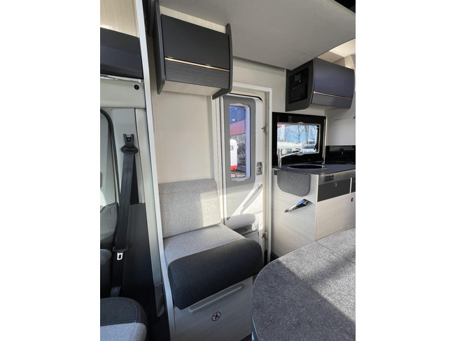 Chausson 627GA Premium 170PK Automaat Enkele Bedden Hefbed 2X Airco Luifel foto: 11