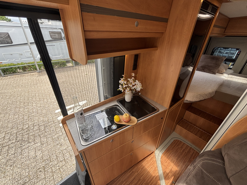 Pössl Roadcruiser ENKELE BEDDEN 9-TRAPS AUTOMAAT TREKHAAK  foto: 5