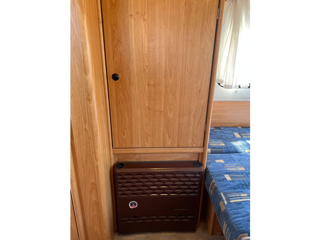 Knaus Sudwind 470 | Fietsenrek | Dinette | Luifel | Kachel foto: 19
