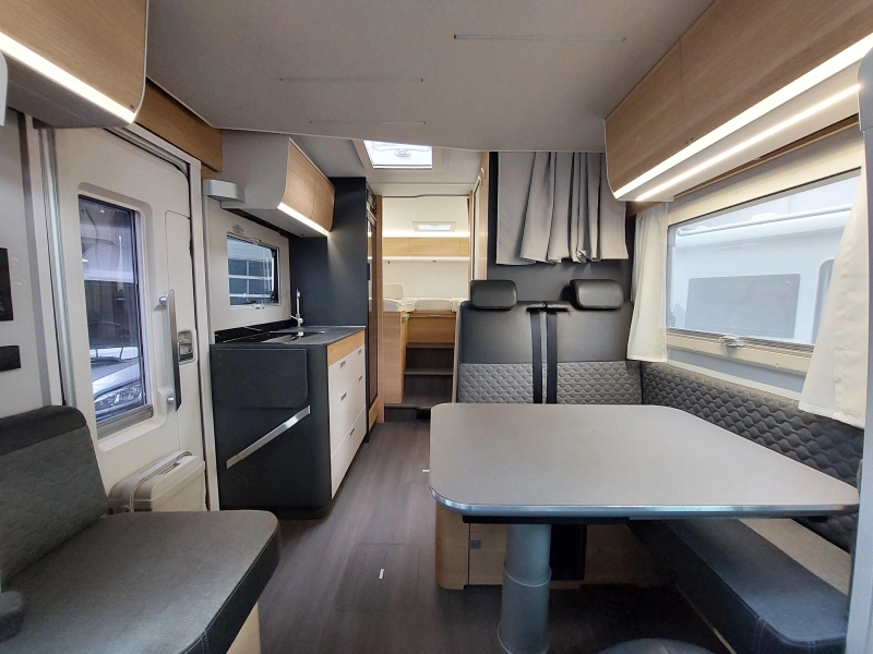 Adria Matrix 600 SL Lits jumeaux/Lit pavillon/Tv/Batterie photo : 3