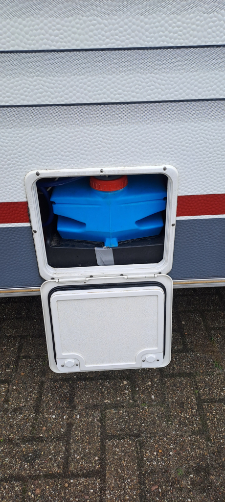 HOME-CAR 496H Caravan, Met voortent en luifel! foto: 19