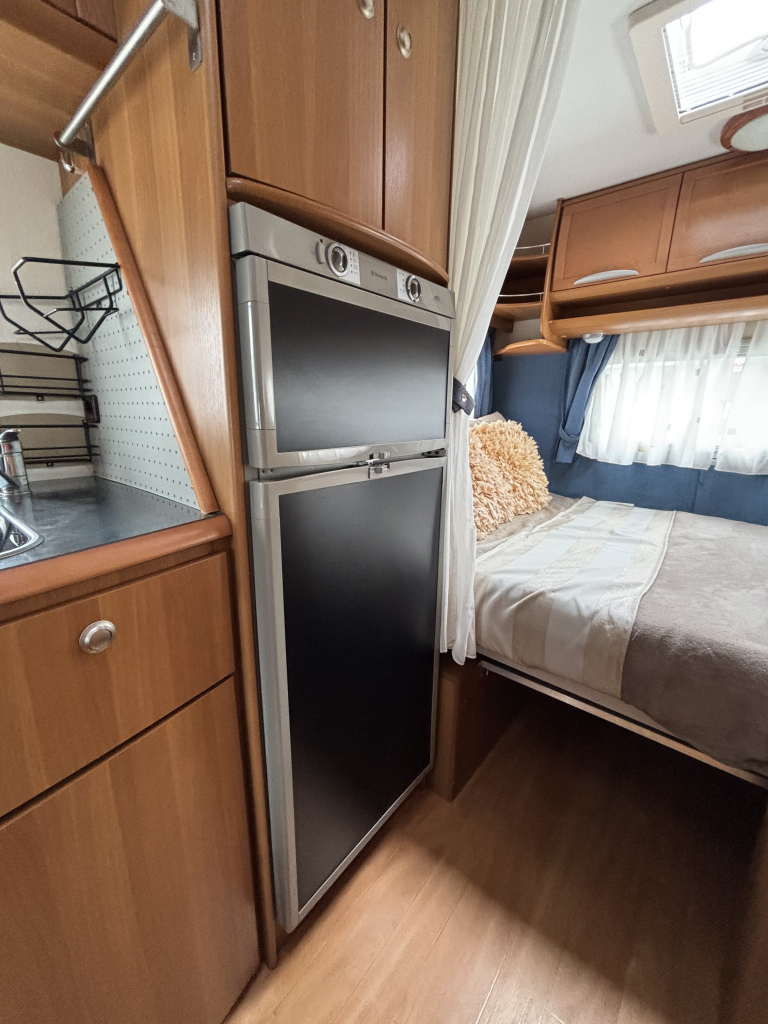 Adria Roller Team Pegasso 708 QUERBETT + ALKOVEN 6 PERSONEN! SCHNÄPPCHEN Foto: 8
