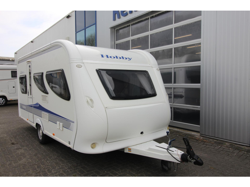 Hobby La Vita Bionda 455 UF Avance + toldo VT. foto: 2
