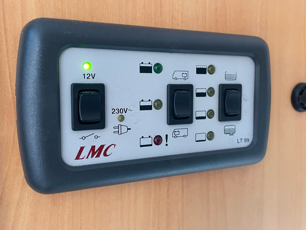LMC Liberty 582 TI FRANSBED TREKHAAK CRUISE CONTROL CAMERA foto: 15