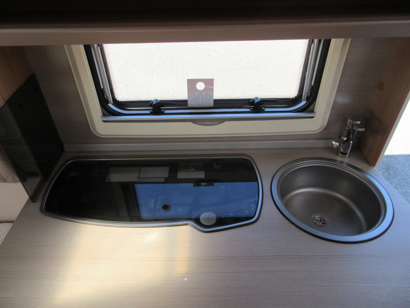 Knaus Sport 460 EU WITH AIR CONDITIONING AND MOVER photo: 8
