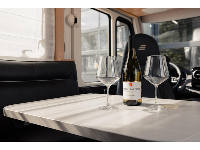 Hymer BMC-I 580 Blackline Zeer compleet.... XXL bed, level, airconditioning, etc foto: 22