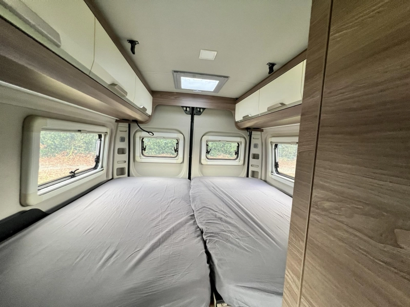 Knaus Van I 5,99 meter 9T automaat  foto: 10
