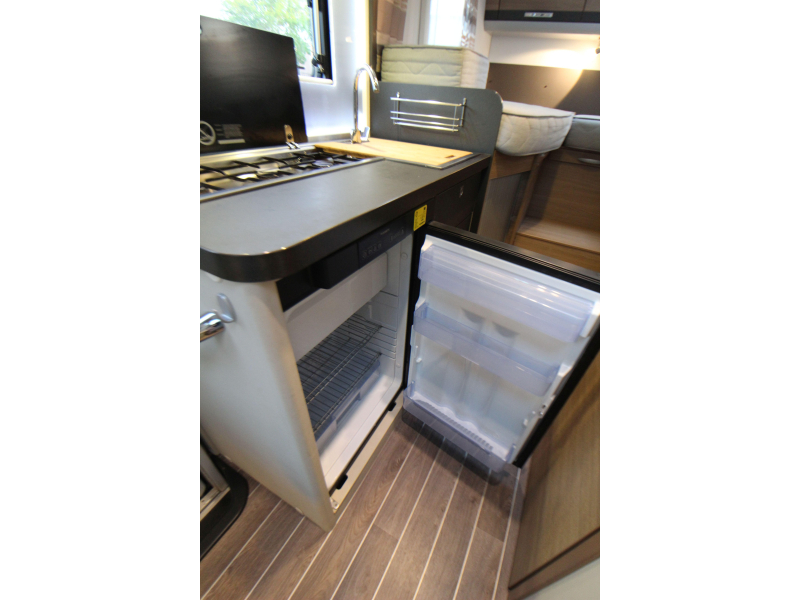 Adria Compact SL Camas individuales - Autom&aacute;tico foto: 24