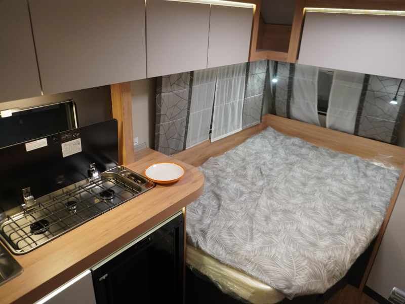 Knaus Sport 450 FU RONDZIT FRANS BED!! photo: 2