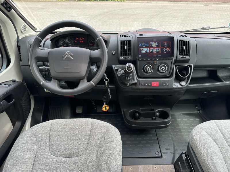 Hymer Exsis 580 PURE E&P sistema de nivelaci&oacute;n foto: 11