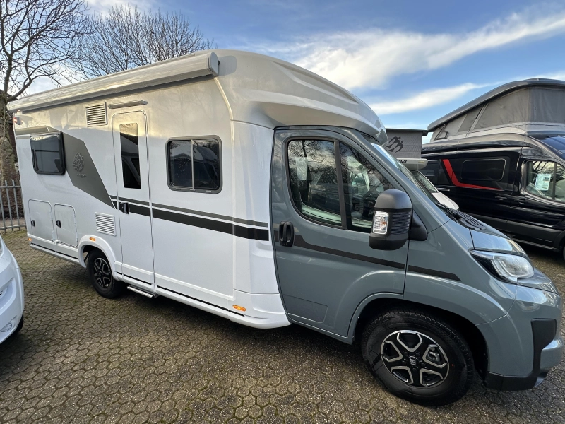 Knaus L!ve Wave 650 MF AUTOMATIK + HUBBETT Foto: 4