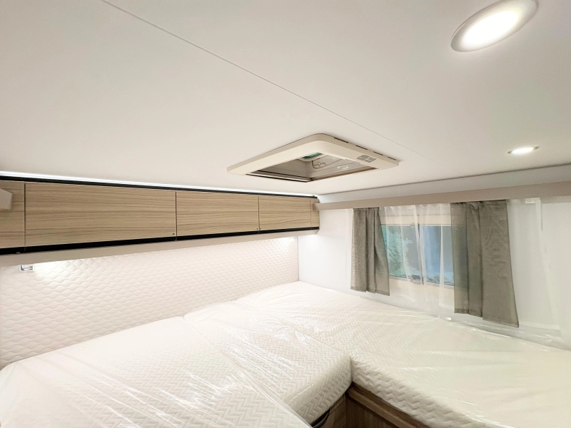 Adria Compact DL 60 a&ntilde;os / autom&aacute;tico foto: 16