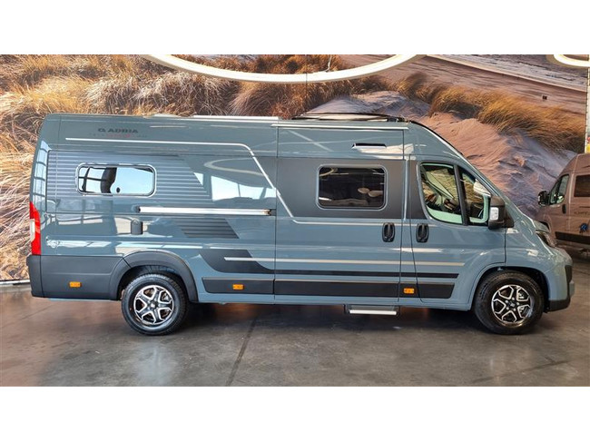 Adria Twin Supreme 640 SLB photo : 21