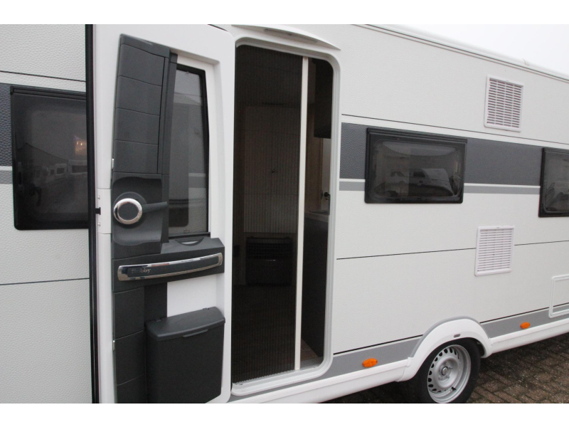 Hobby De Luxe 495 UL &iexcl;Camas individuales y asiento redondo! foto: 20