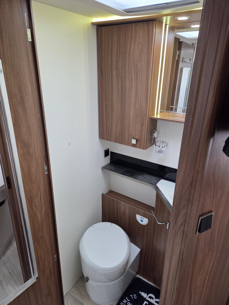 Pilote Sensation P740 Queensbed 2018 foto: 18