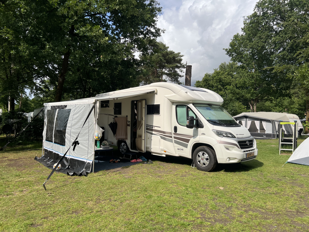 Wundersch&ouml;ner, luxuri&ouml;ser McLouis Sovereign 60 Teilintegrierter (2016) | Nur 68.000 km | Umweltzone erlaubt! | Gro&szlig;e Wartung & T&Uuml;V bis Mai 2027
