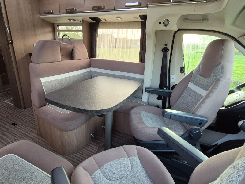 Malibu Compact AUTOMAAT 130PK 1e eig NW  foto: 10
