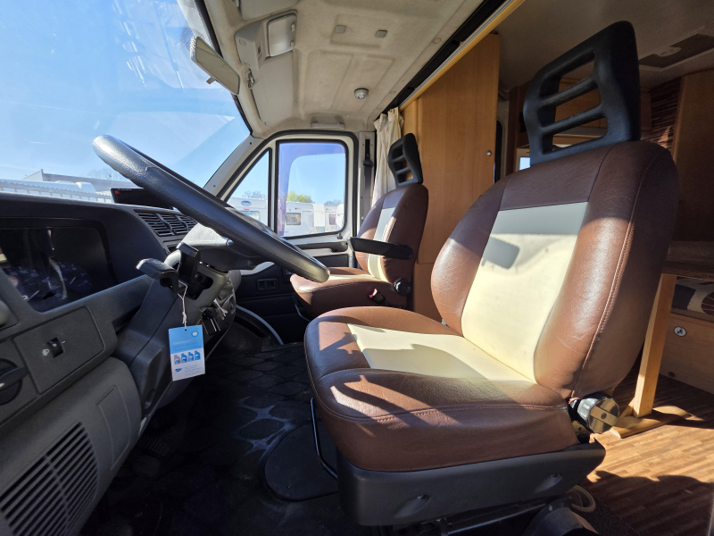 Chausson Welcome 70 2.8JTD 2002 camper foto: 13