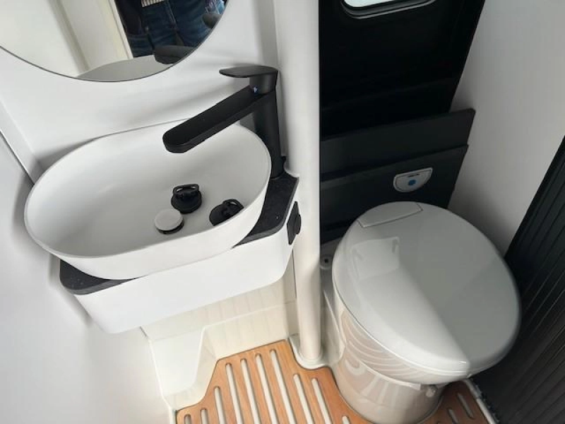 Adria Super-Twin 600 SPB Foto: 16