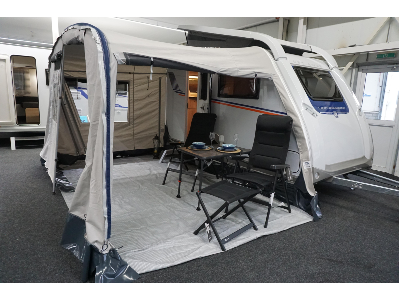 Easy Caravanning GetAway Xcite Caravana del a&ntilde;o 2026 foto: 19
