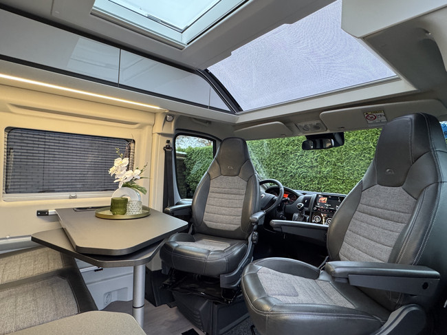 Adria Twin Supreme 640 SLB 160 pk AUTOMAAT 9-Traps Euro6 Fiat Ducato Maxi 4250 kg **Enkele lengtebedden/4 zitplaatsen/XXL Koelkast/Dak foto: 7