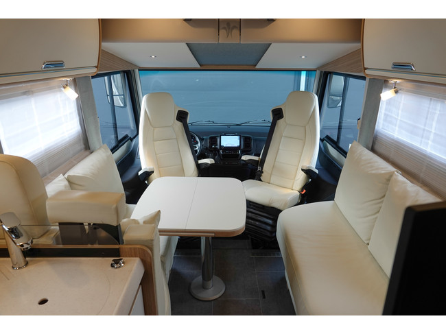 NIESMANN BISCHOFF Arto 88 EK 180Pk Automatic 9-Speed ​​| Eifel Grey | Level System | Roof Air Conditioning photo: 4