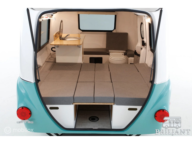 happier camper HC1 Caravan zeer uniek enigste in europa foto: 11