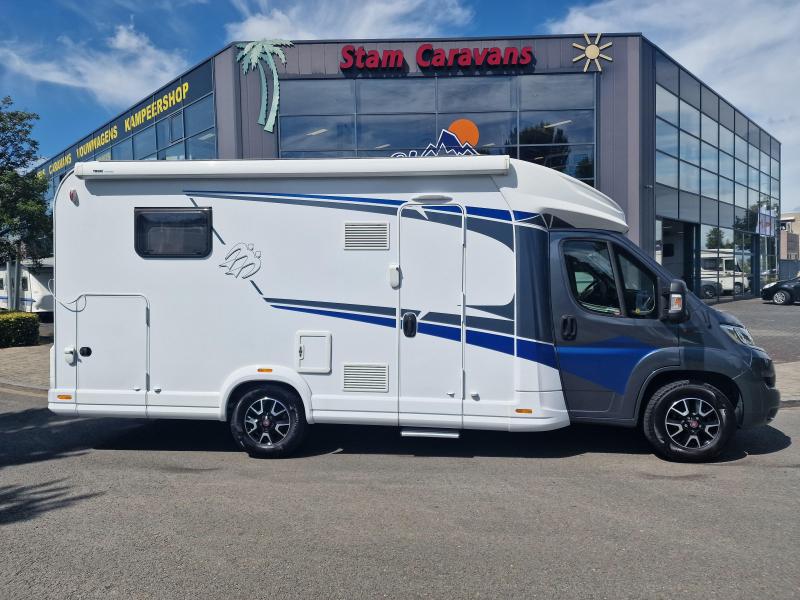 Knaus L!ve Wave 650 MX cama queen cama elevable foto: 1
