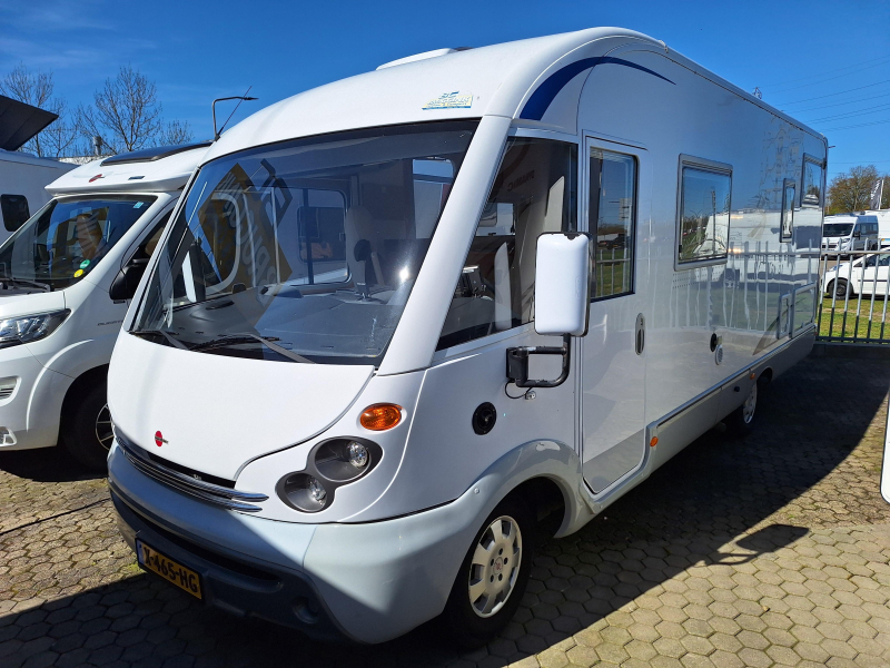 B&uuml;rstner Elegance 690 I 205CM BED-LPG+SOLARPANEL Foto: 1