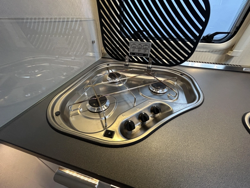 Hymer Exsis-I 678 Losse bedden, Hefbed  foto: 14