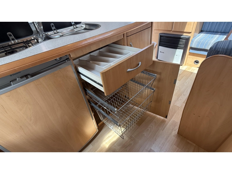 Hobby De luxe Easy 440 SF cama transversal inodoro de asiento foto: 9