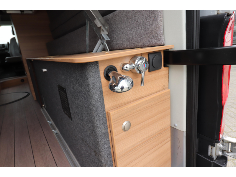 Knaus BoxDrive 680 ME VOL Enkele bedden 180PK  foto: 22