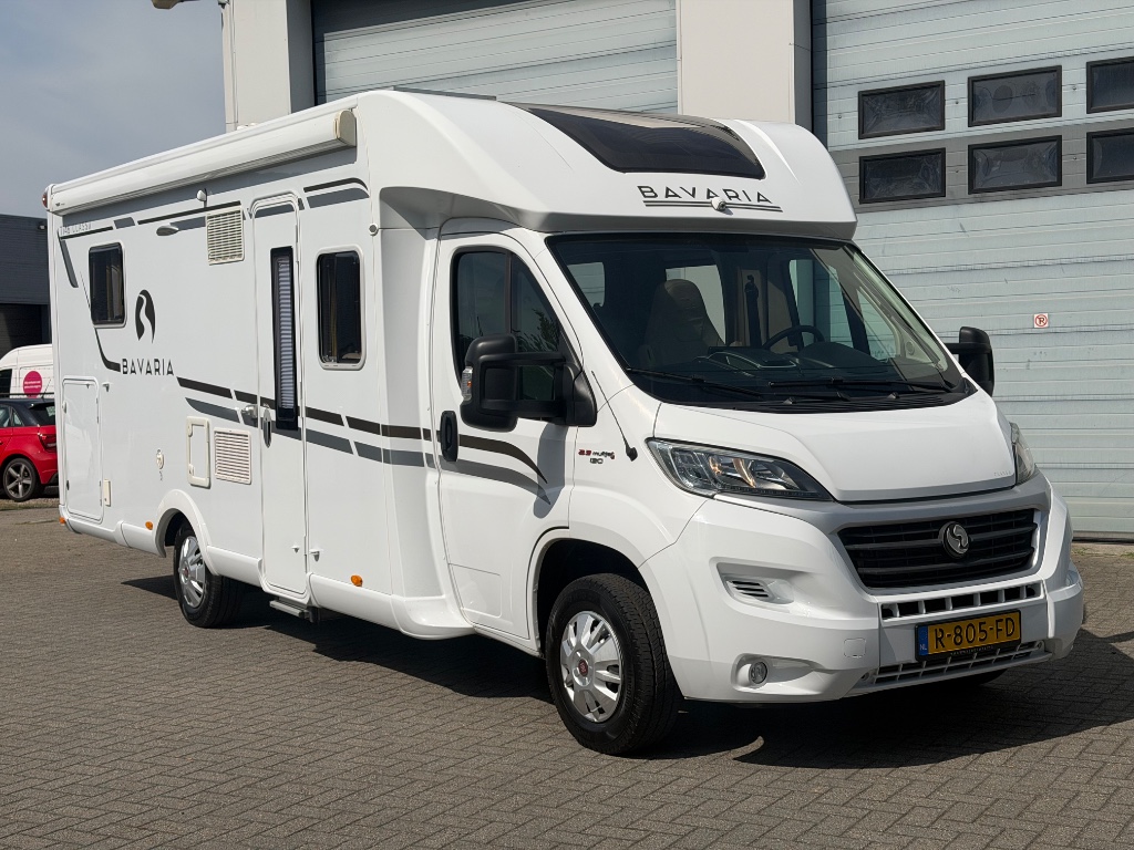 BAVARIA T746C
