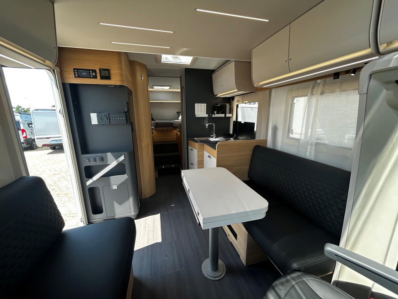 Adria Matrix Axess 650 DL Benelux, Automaat  foto: 9