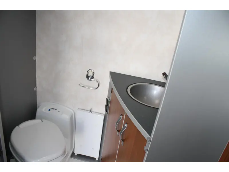 Kip Hy Line 53 TEB  foto: 12