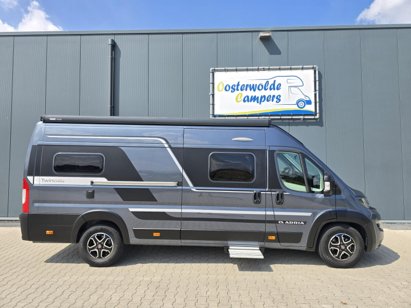 Adria Twin Supreme 640 SLB Lits jumeaux automatique 9G photo : 3