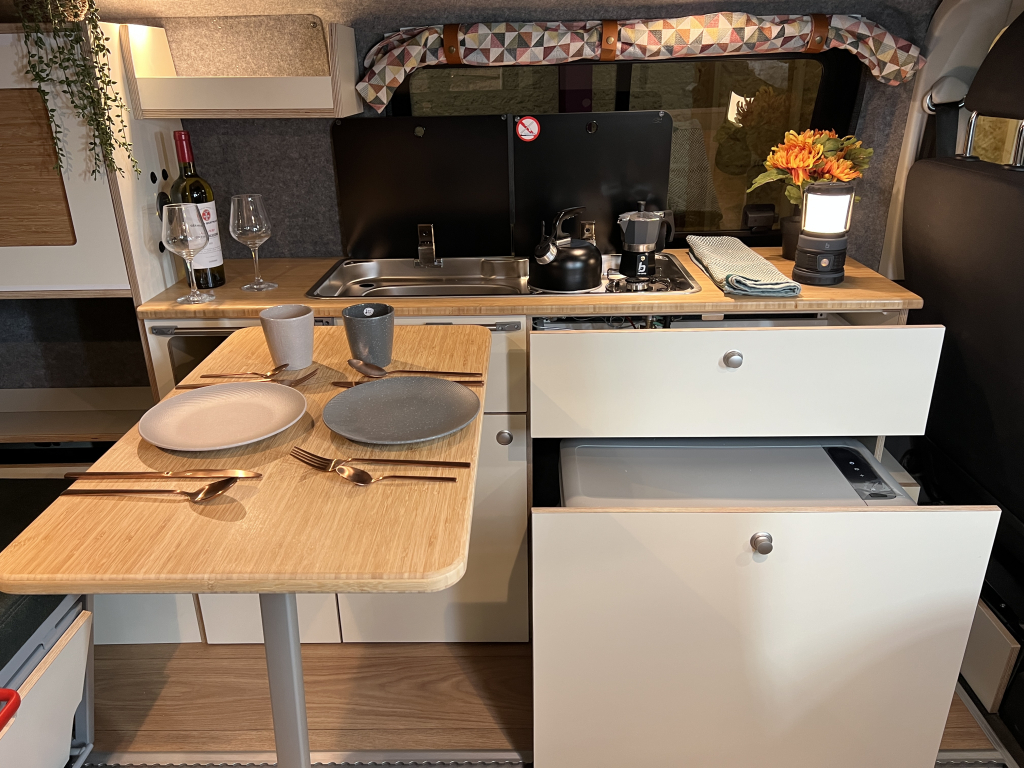 Volkswagen T7 Florida L2H1 elektrisch NIEUW! foto: 3