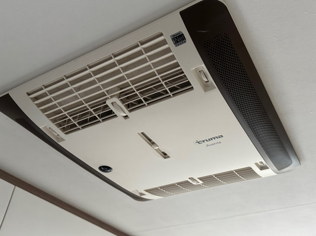 Fiat Ducato Hymer Carado I338 2.3 Einzelbetten Hubbett Klimaanlage Foto: 17