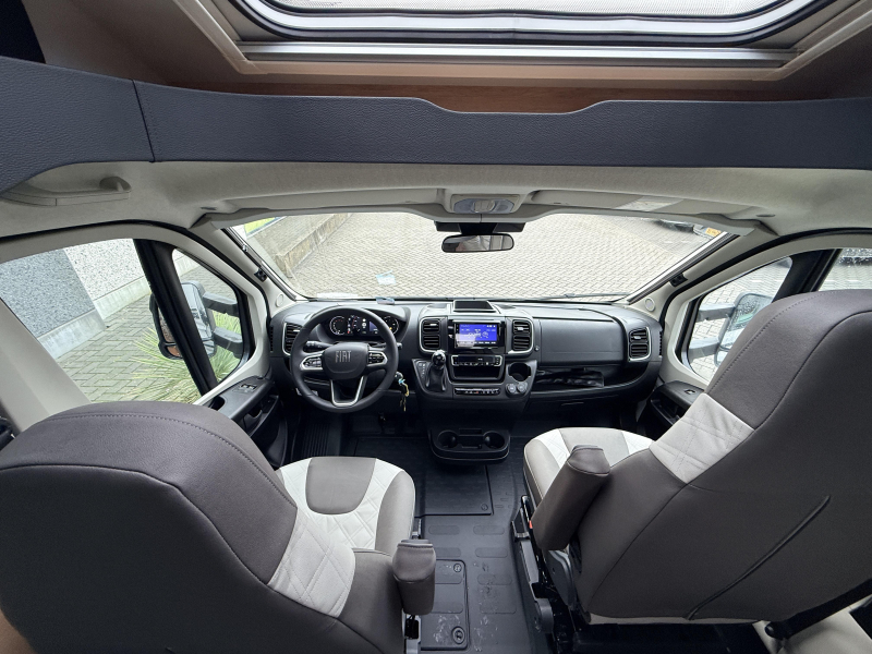 Knaus L!ve Ti 650 MF photo : 5