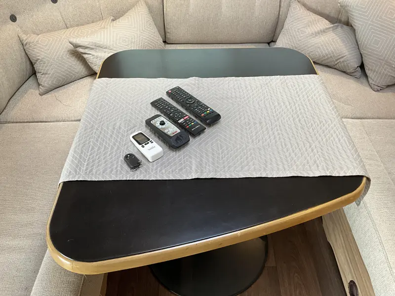 Eriba Nova GL - 60 edition 530 GL ENKELE BEDDEN-MOVER  foto: 16