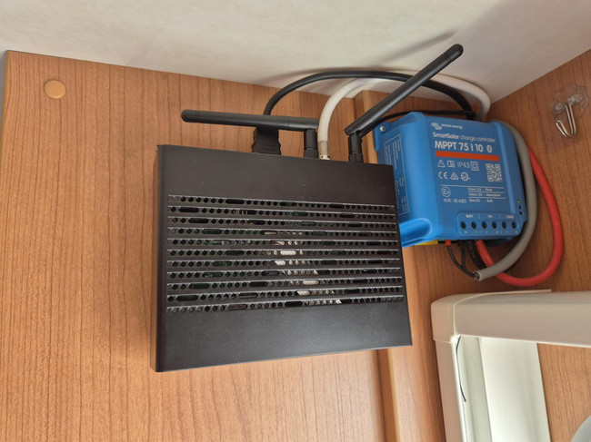 Knaus Sport 500EU enkele bedden, mover, schotel, airco VOL foto: 17