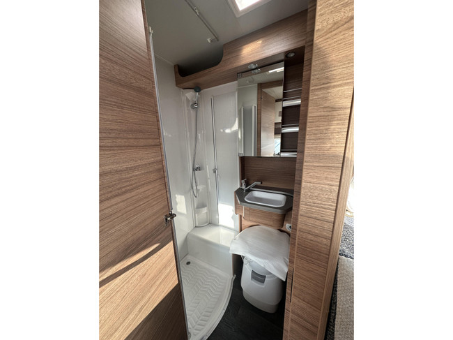 Weinsberg CaraSuite 650 MEG GRATIS AUTOMAAT foto: 8