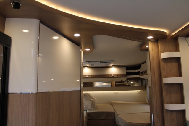 Robusto Carthago Integral Malibu I 460 LE Fiat AUTOM&Aacute;TICO 180 CV camas individuales y cama abatible (118 foto: 45