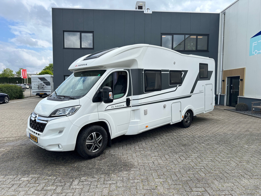 ADRIA CORAL 670 SL AXESS