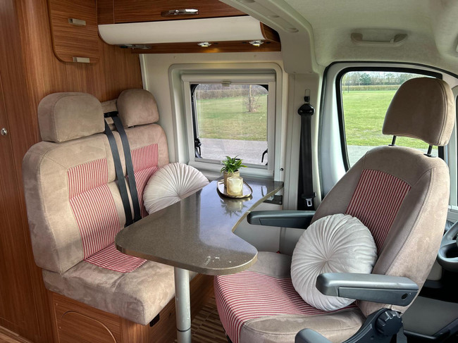 Adria TWIN ACTIVE 540 2.3 131 PK Fiat Ducato Buscamper Origineel Nederlandse Camper! foto: 1