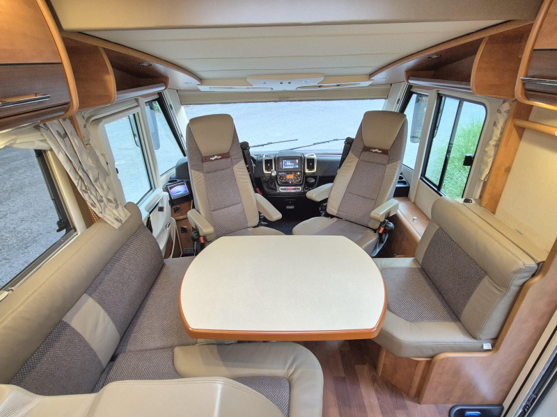 Carthago Chic C-Line 49 I Aut 150Pk Twinbed 2016  foto: 13