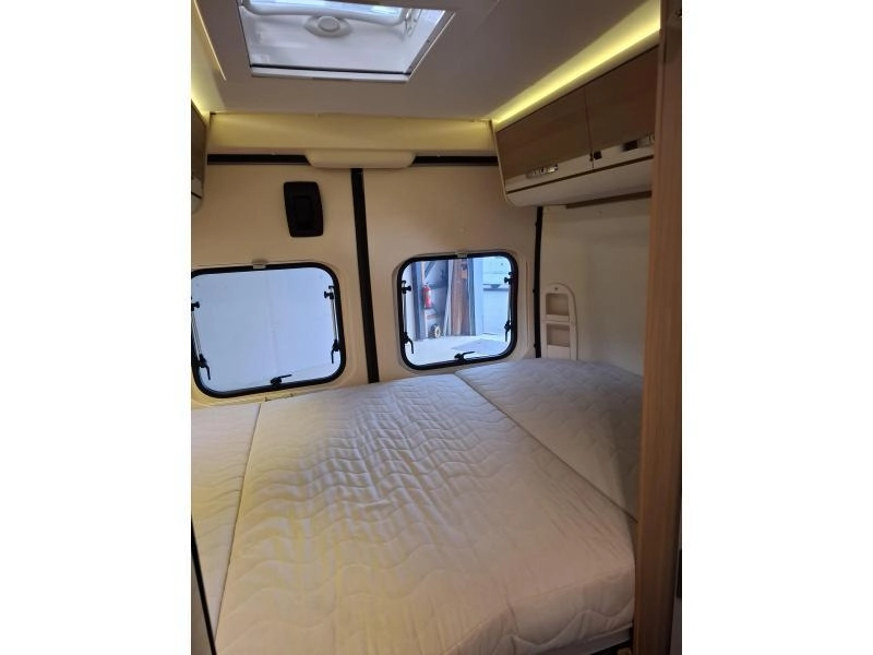 Adria Twin 600 SPT 160PK Vastbed Airco  foto: 1