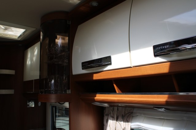 Carthago Chic E Line I 50 Yachting Fiat ocasi&oacute;n 05-2017 transmisi&oacute;n autom&aacute;tica Sistema de nivel (120 foto: 43